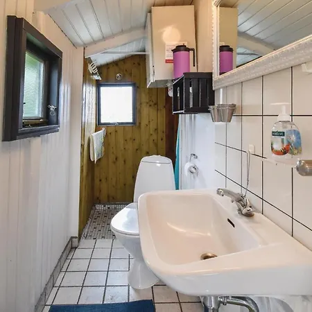 Hébergement de vacances Stunning In With Kitchen *